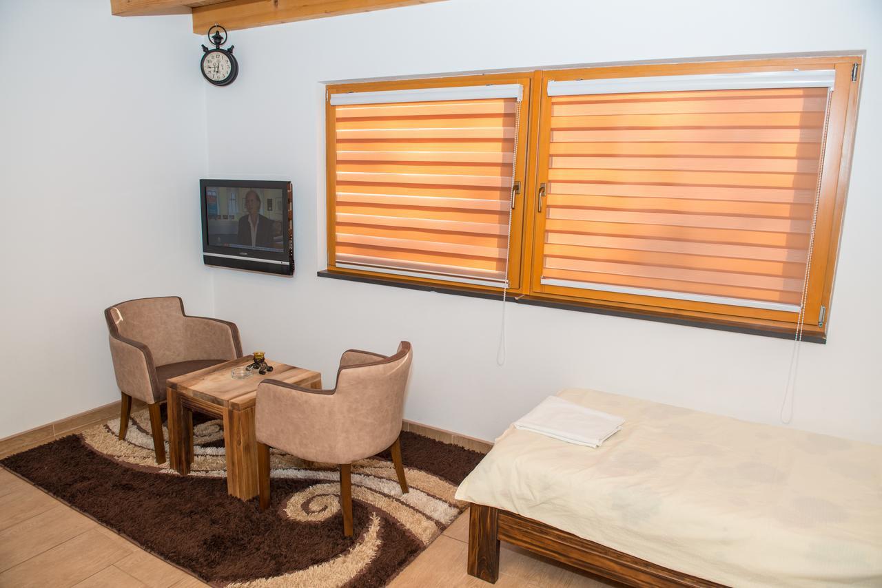 Motel Orhideja Donji Vakuf Zewnętrze zdjęcie